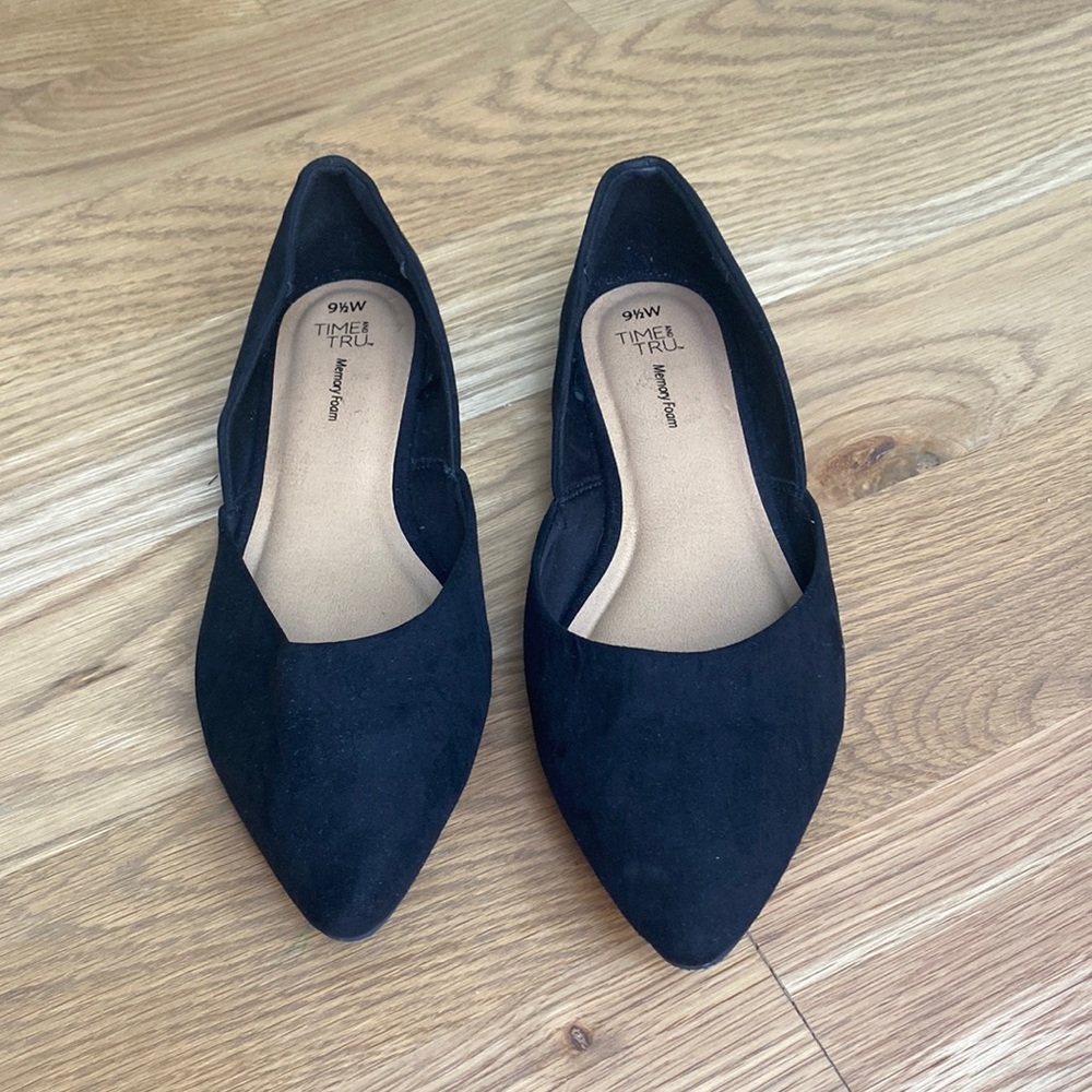 Time and Tru Memory Foam Suede Black Flat - Size 9.5 W